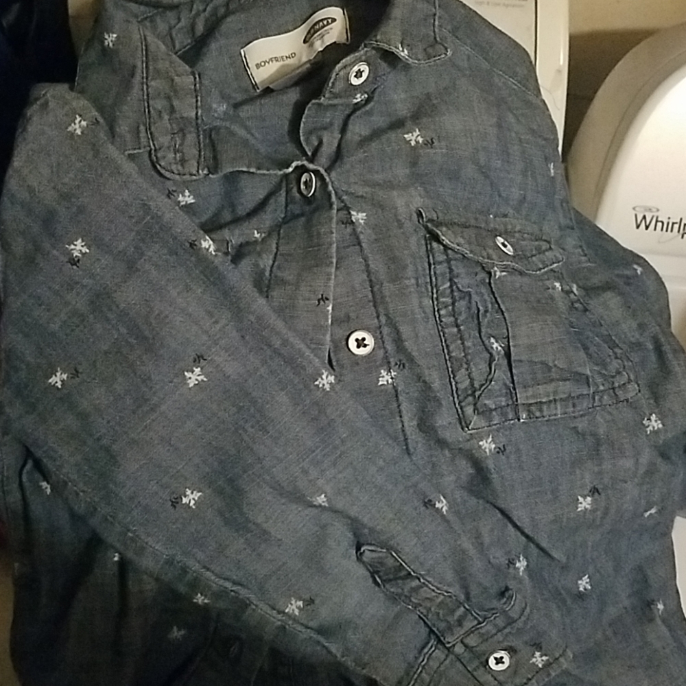 Shirt - Picture 3 of 3